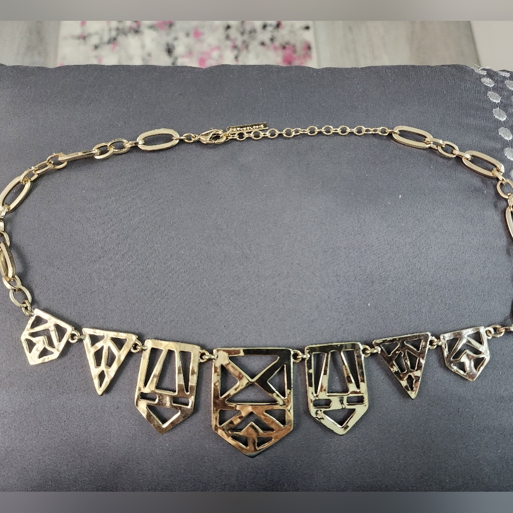 Geometric Light Gold Necklace